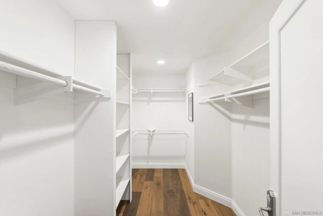 5143 Renaissance Ave B, San Diego, CA 92122