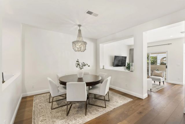 5143 Renaissance Ave B, San Diego, CA 92122