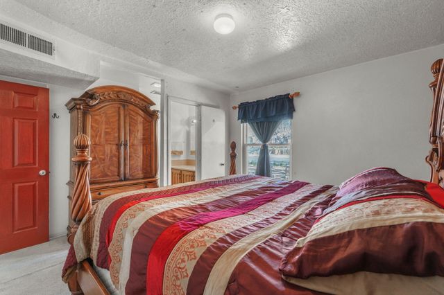 725 La Charles Drive NE, Albuquerque, NM 87123