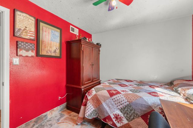 725 La Charles Drive NE, Albuquerque, NM 87123