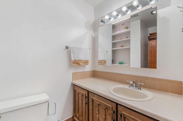 725 La Charles Drive NE, Albuquerque, NM 87123