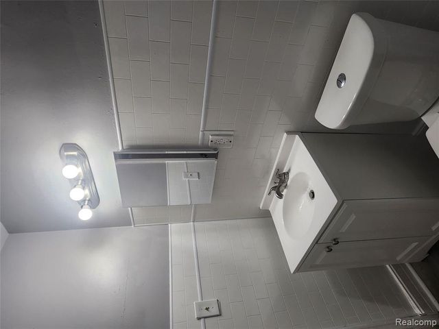 14369 Cruse Street, Detroit, MI 48227