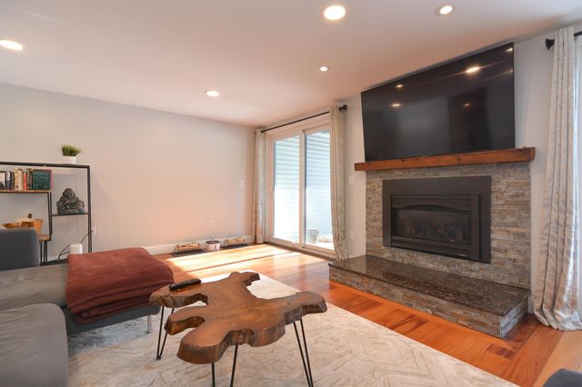 38 Pondview Drive, Merrimack, NH 03054