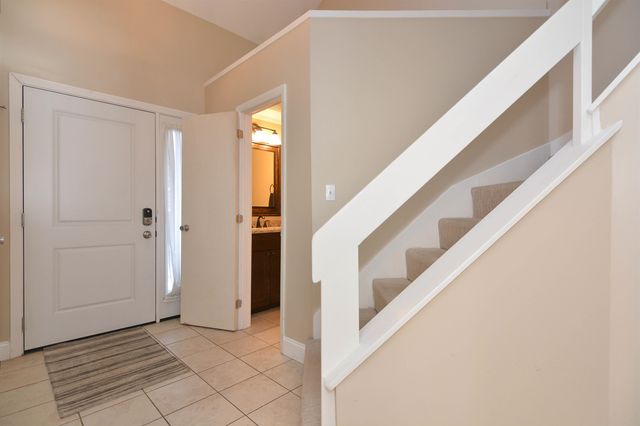 38 Pondview Drive, Merrimack, NH 03054