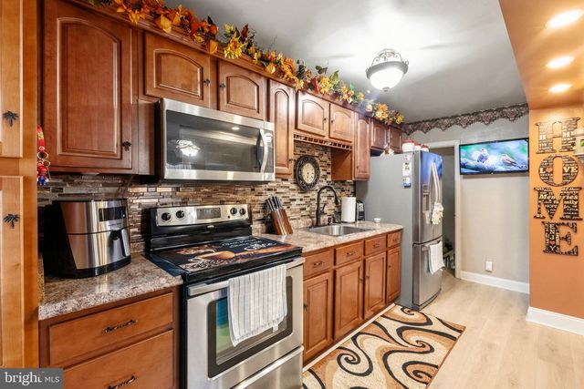 701 MARWOOD RD E, Philadelphia, PA 19120