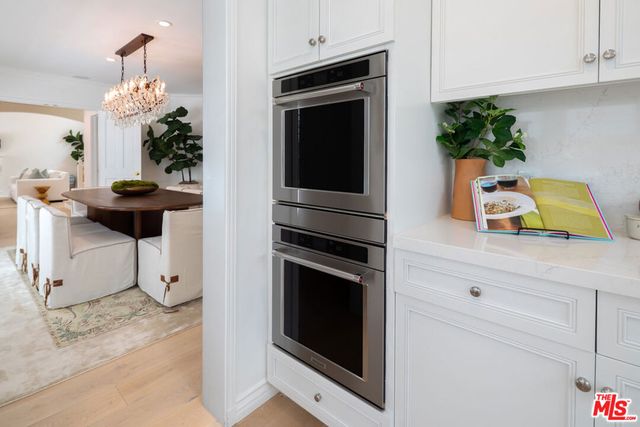 1134 San Ysidro Drive, Beverly Hills, CA 90210