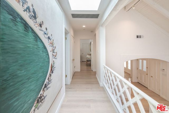 1134 San Ysidro Drive, Beverly Hills, CA 90210