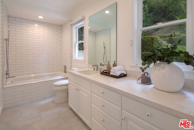 1134 San Ysidro Drive, Beverly Hills, CA 90210