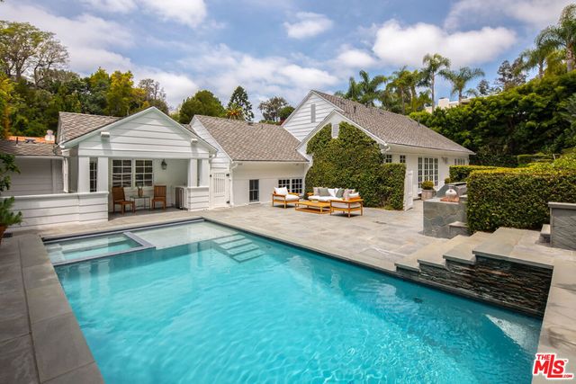 1134 San Ysidro Drive, Beverly Hills, CA 90210