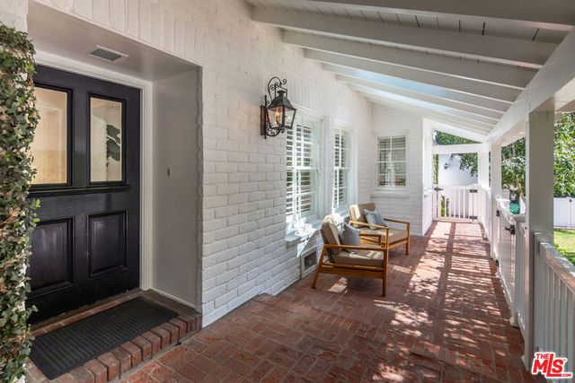 1134 San Ysidro Drive, Beverly Hills, CA 90210