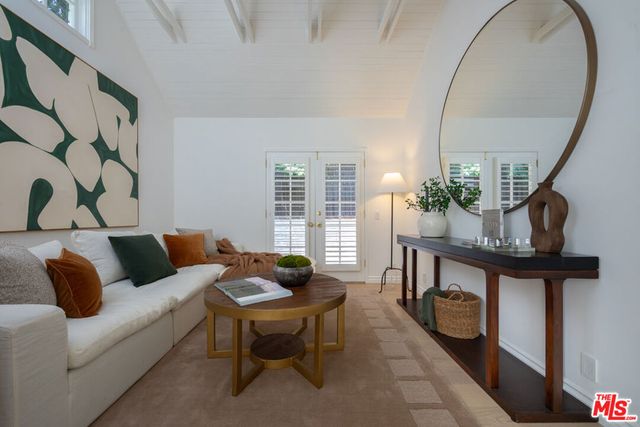 1134 San Ysidro Drive, Beverly Hills, CA 90210