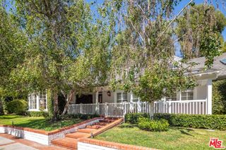 1134 San Ysidro Drive, Beverly Hills, CA 90210