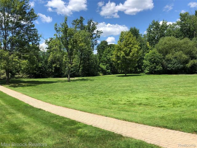 1115 N Old Woodward Avenue 61, Birmingham, MI 48009