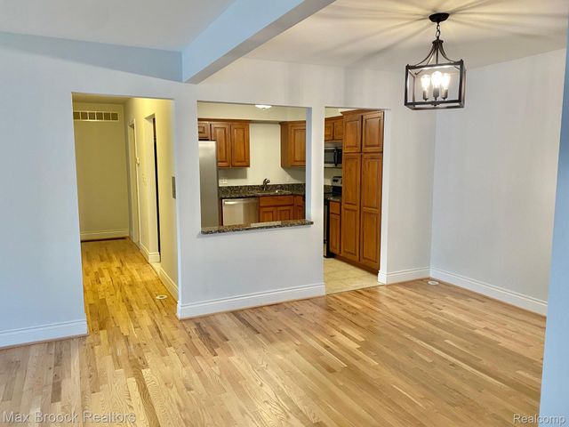 1115 N Old Woodward Avenue 61, Birmingham, MI 48009