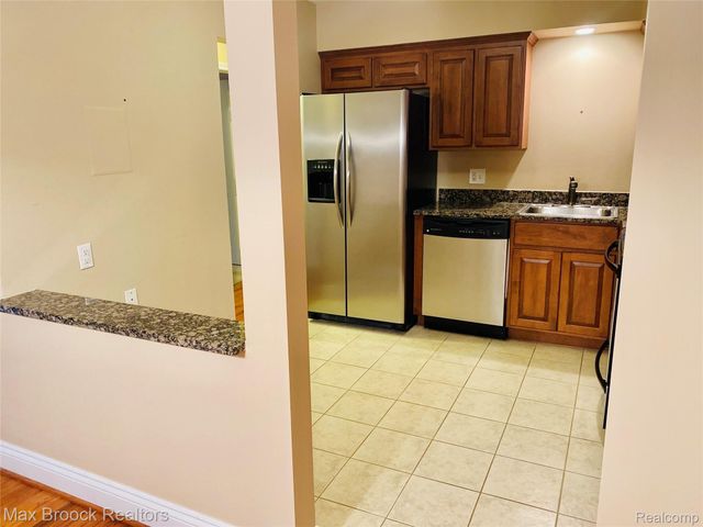 1115 N Old Woodward Avenue 61, Birmingham, MI 48009