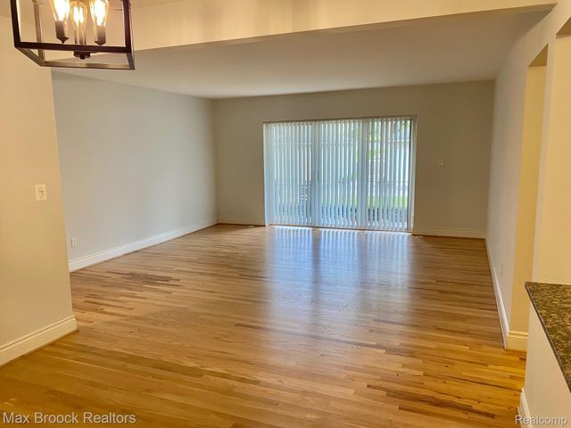 1115 N Old Woodward Avenue 61, Birmingham, MI 48009