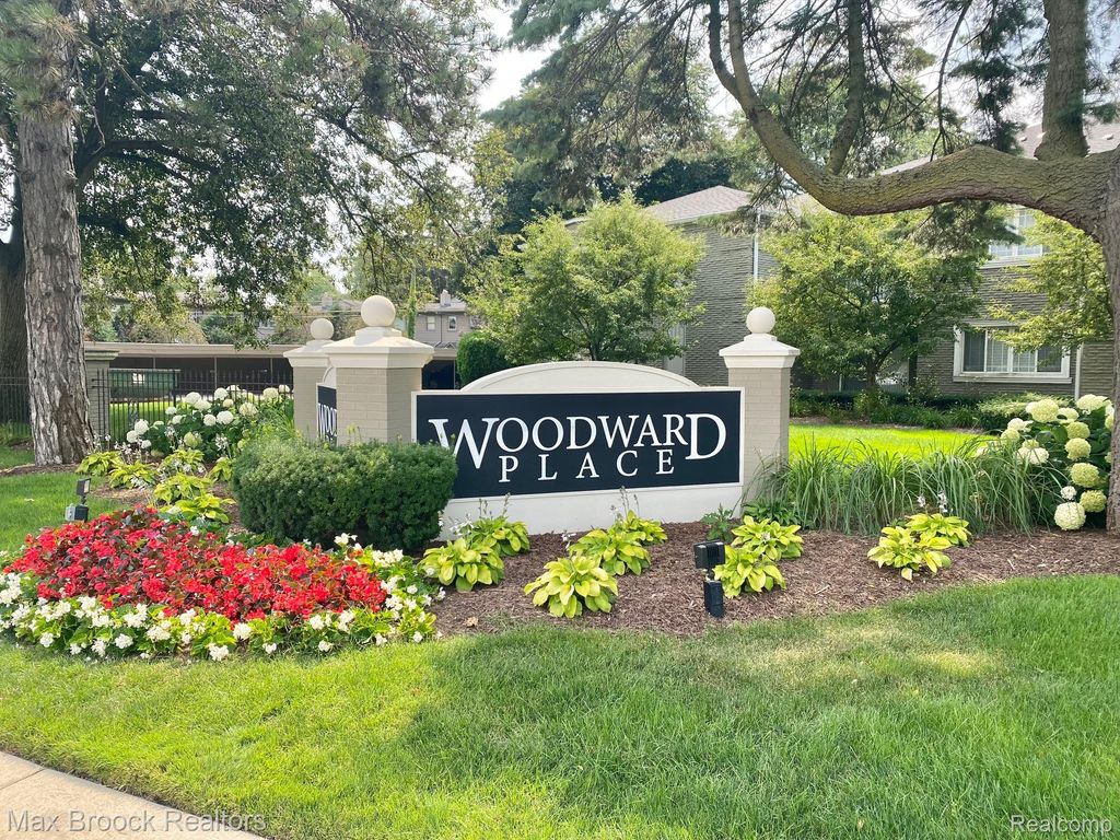 1115 N Old Woodward Avenue 61, Birmingham, MI 48009