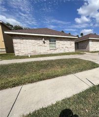 913 E Daffodil Avenue B, Mcallen, TX 78501