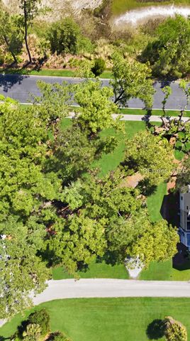 21 Percheron Ln, Hilton Head Island, SC 29926
