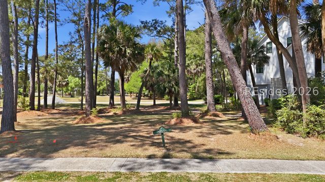 21 Percheron Ln, Hilton Head Island, SC 29926