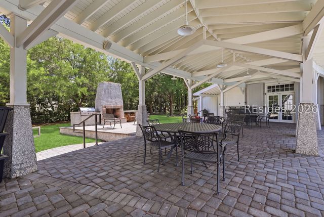 21 Percheron Ln, Hilton Head Island, SC 29926