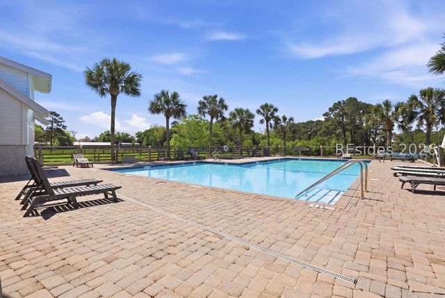 21 Percheron Ln, Hilton Head Island, SC 29926