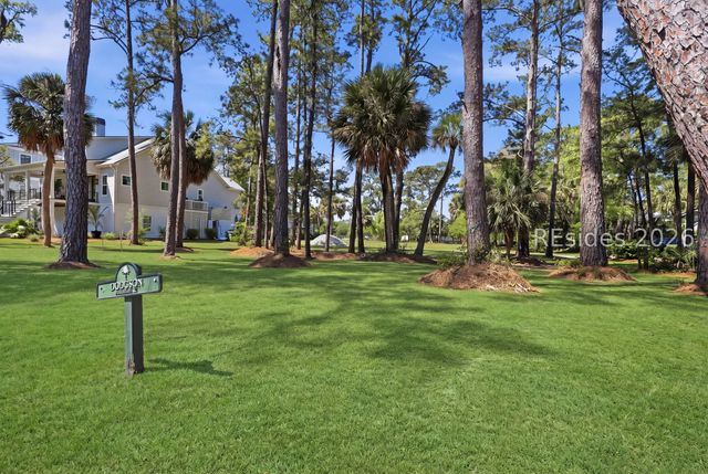 21 Percheron Ln, Hilton Head Island, SC 29926