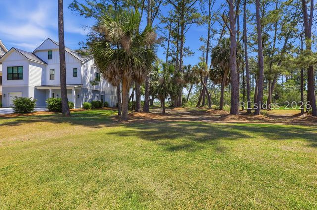 21 Percheron Ln, Hilton Head Island, SC 29926