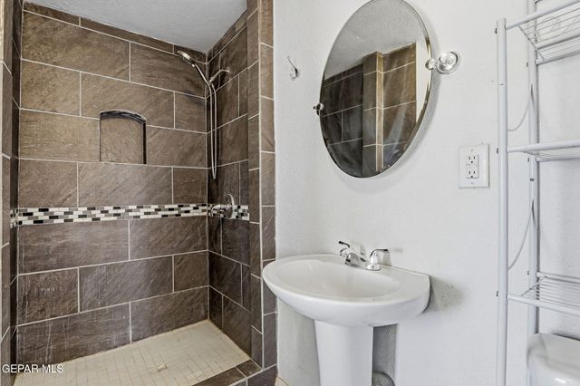 10310 KELLOGG Street, El Paso, TX 79924