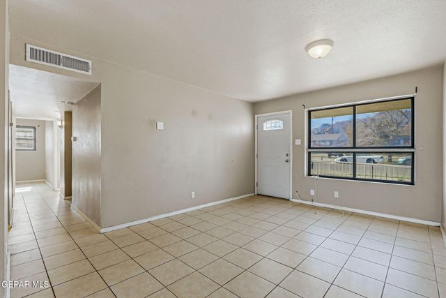 10310 KELLOGG Street, El Paso, TX 79924