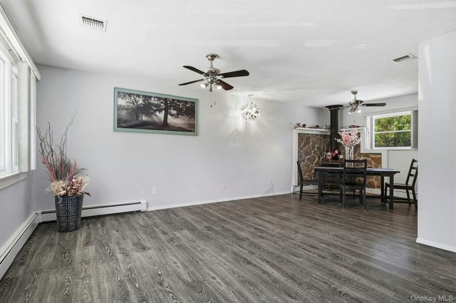 1072 Connetquot Avenue, Central Islip, NY 11722