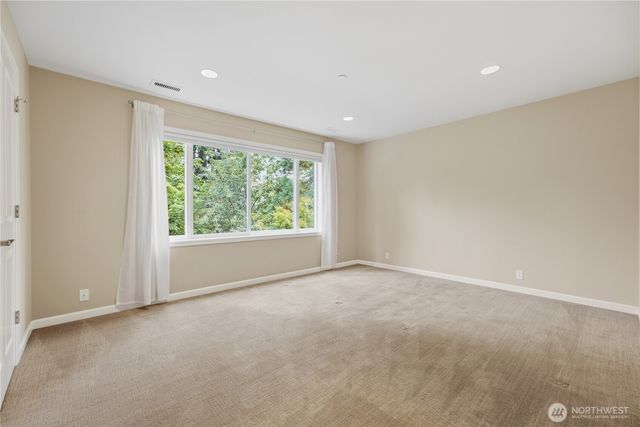 6550 125th Avenue NE, Kirkland, WA 98033
