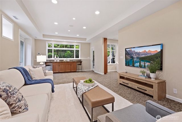 6550 125th Avenue NE, Kirkland, WA 98033