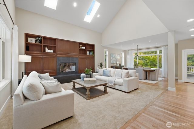 6550 125th Avenue NE, Kirkland, WA 98033