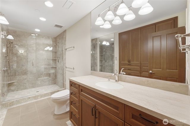 6550 125th Avenue NE, Kirkland, WA 98033