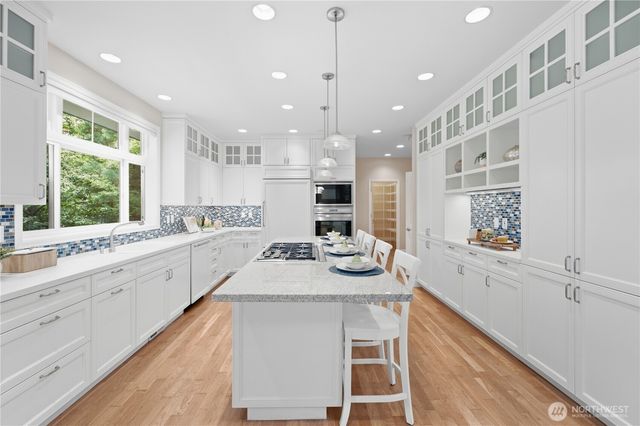 6550 125th Avenue NE, Kirkland, WA 98033