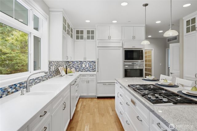 6550 125th Avenue NE, Kirkland, WA 98033