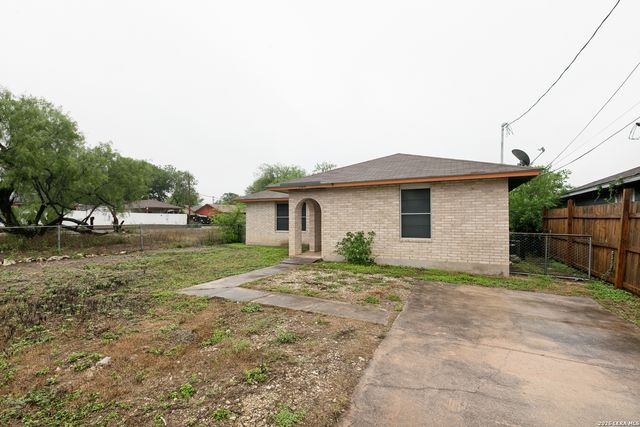 122 Surrels, San Antonio, TX 78228