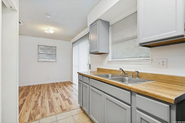 122 Surrels, San Antonio, TX 78228