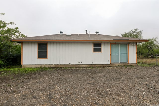 122 Surrels, San Antonio, TX 78228