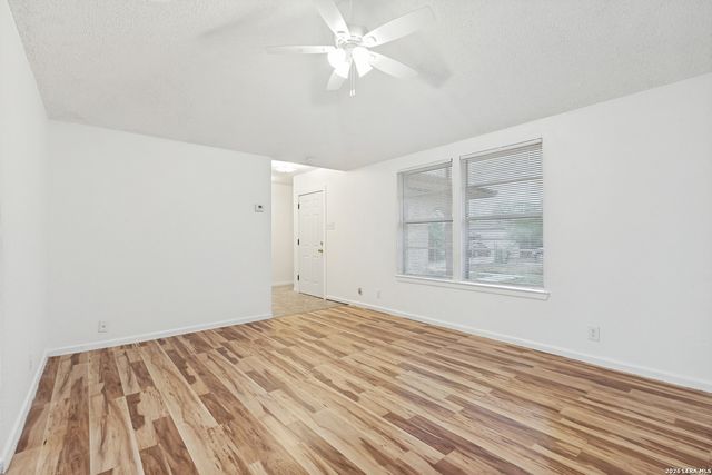 122 Surrels, San Antonio, TX 78228