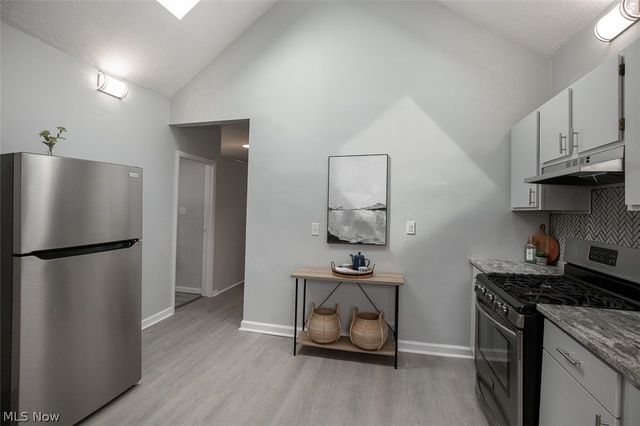 3125 W 70th Street, Cleveland, OH 44102