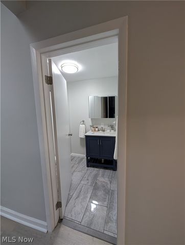3125 W 70th Street, Cleveland, OH 44102
