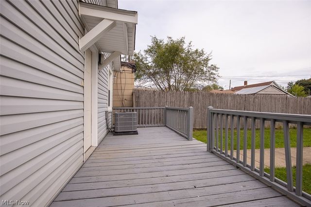 3125 W 70th Street, Cleveland, OH 44102