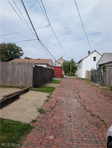 3125 W 70th Street, Cleveland, OH 44102
