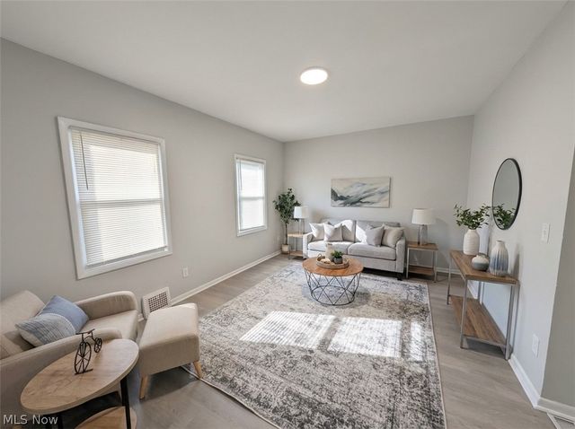 3125 W 70th Street, Cleveland, OH 44102