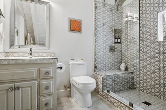 39820 Lakeview Drive, Big Bear, CA 92315