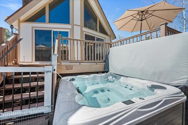 39820 Lakeview Drive, Big Bear, CA 92315