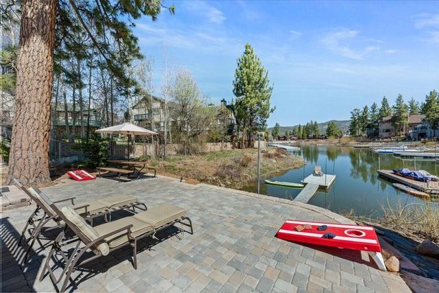 39820 Lakeview Drive, Big Bear, CA 92315