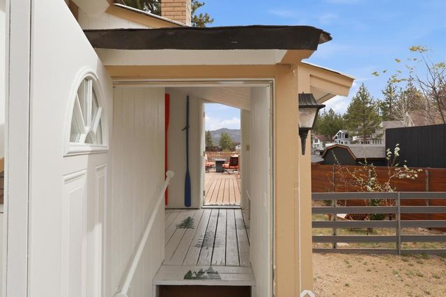 39820 Lakeview Drive, Big Bear, CA 92315